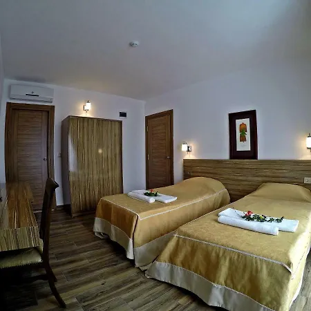 Hotel Nar 3*