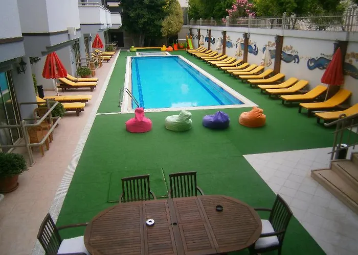 Hotel Nar 3*