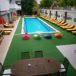 Hotel Nar 3*